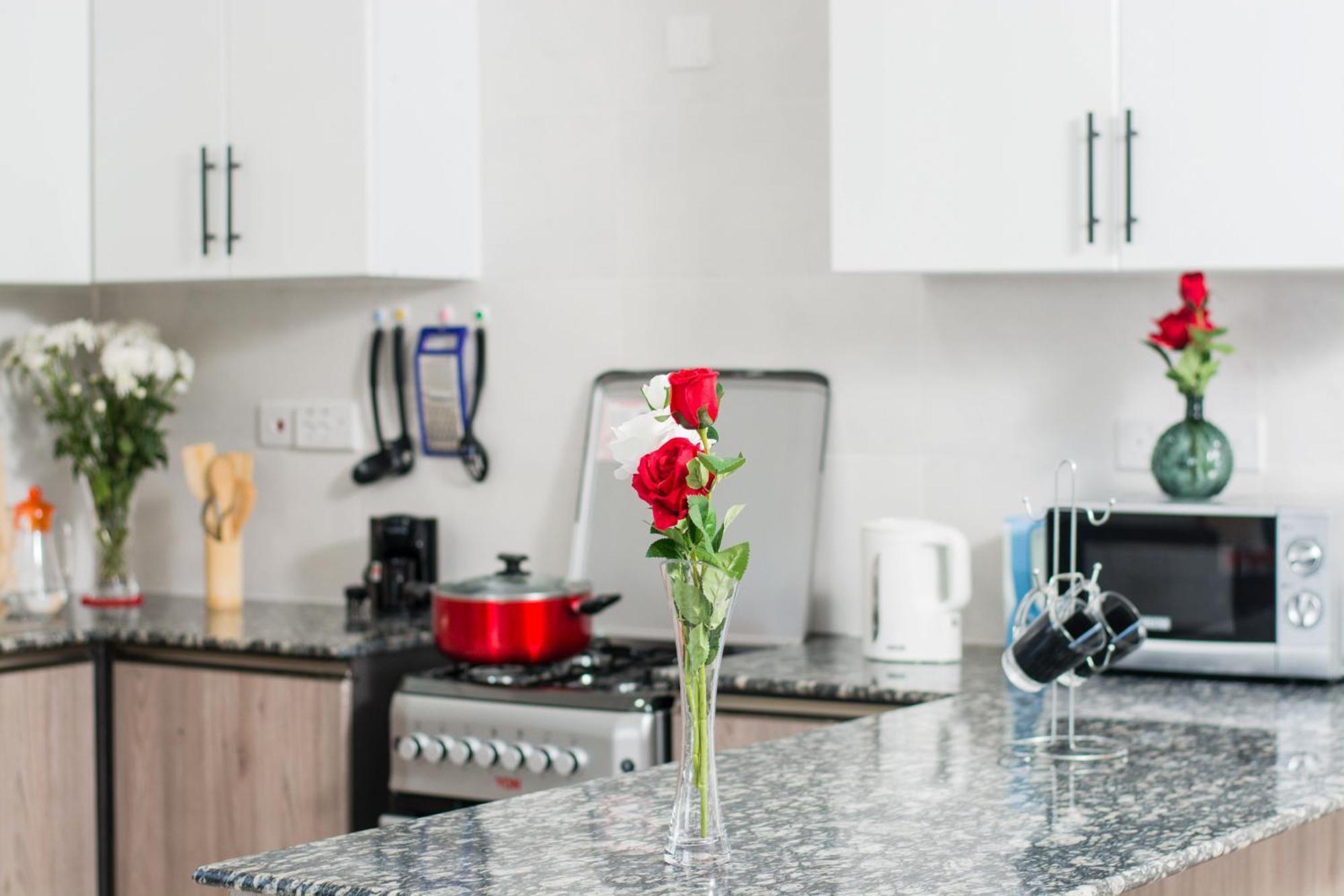 Apartment Silverstone 2 Bedroom With Views Gym& Pool Nairobi