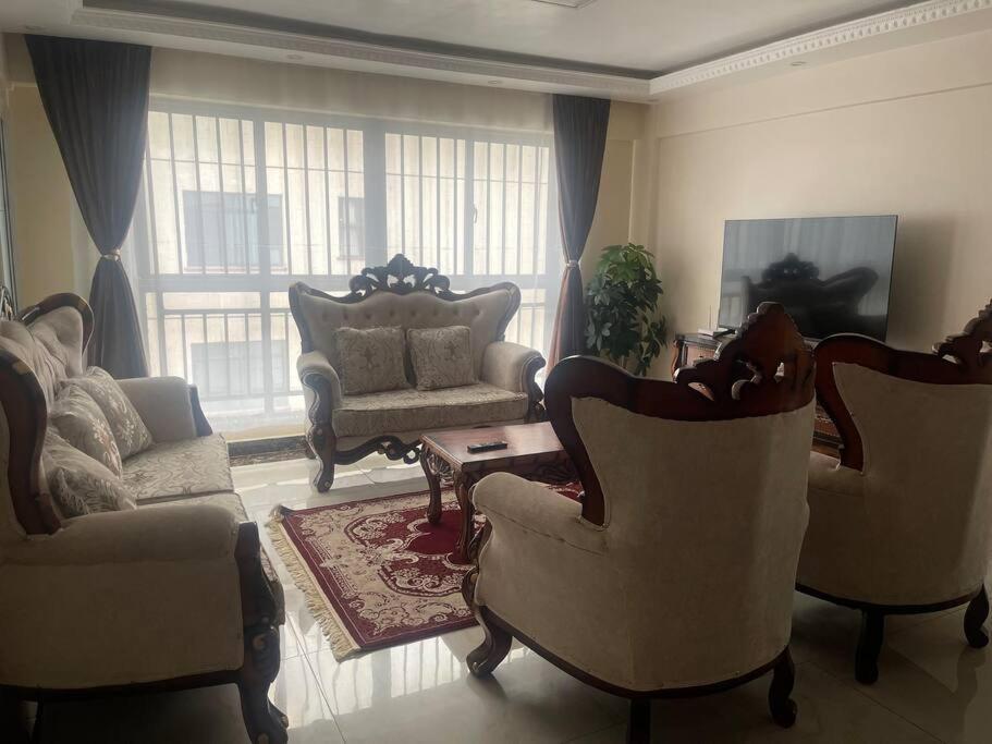 2 Bedroom, 2 Bathroom In Kilimani Apartment *