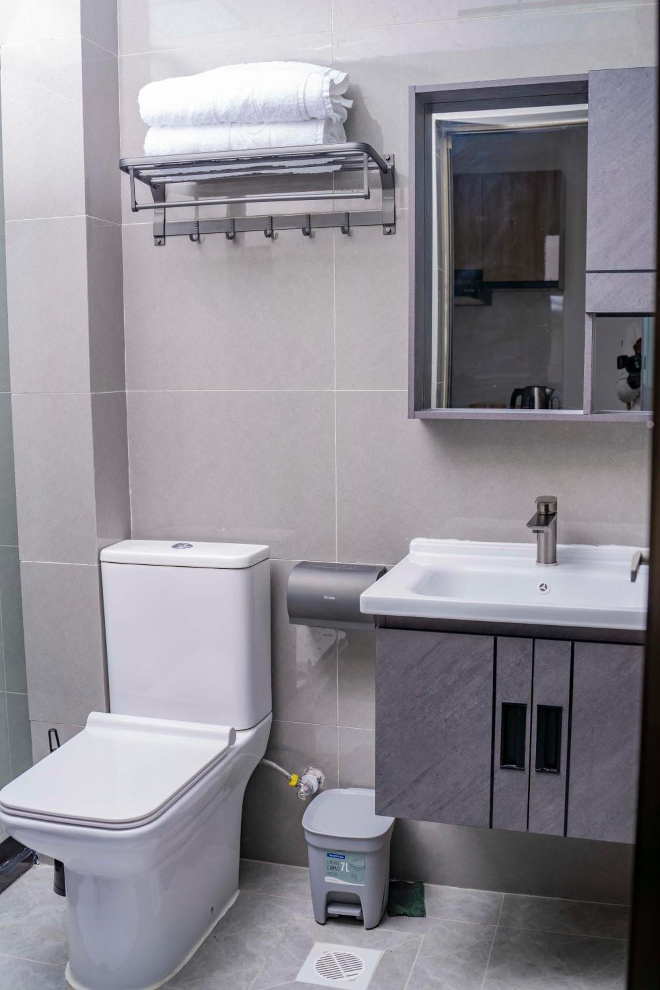 Cosy & 1 Bedroom In Riverside With Gym And Amazing Views * Nairobi