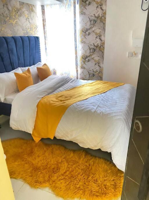 Peaceful And Unique Airport Apartment *