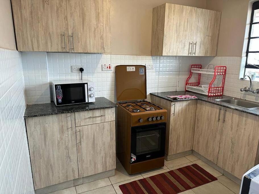 South B 2 Bedroom Master Ensuite, Free Secure Parking *