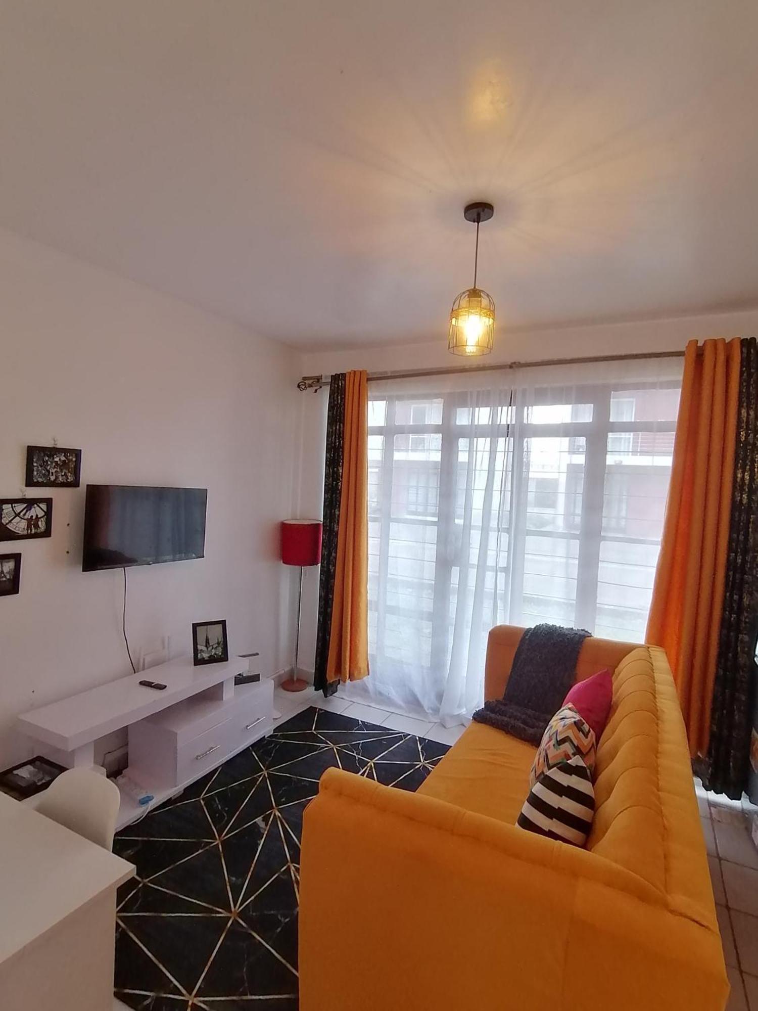 Classy Racecourse Gardens Guest house