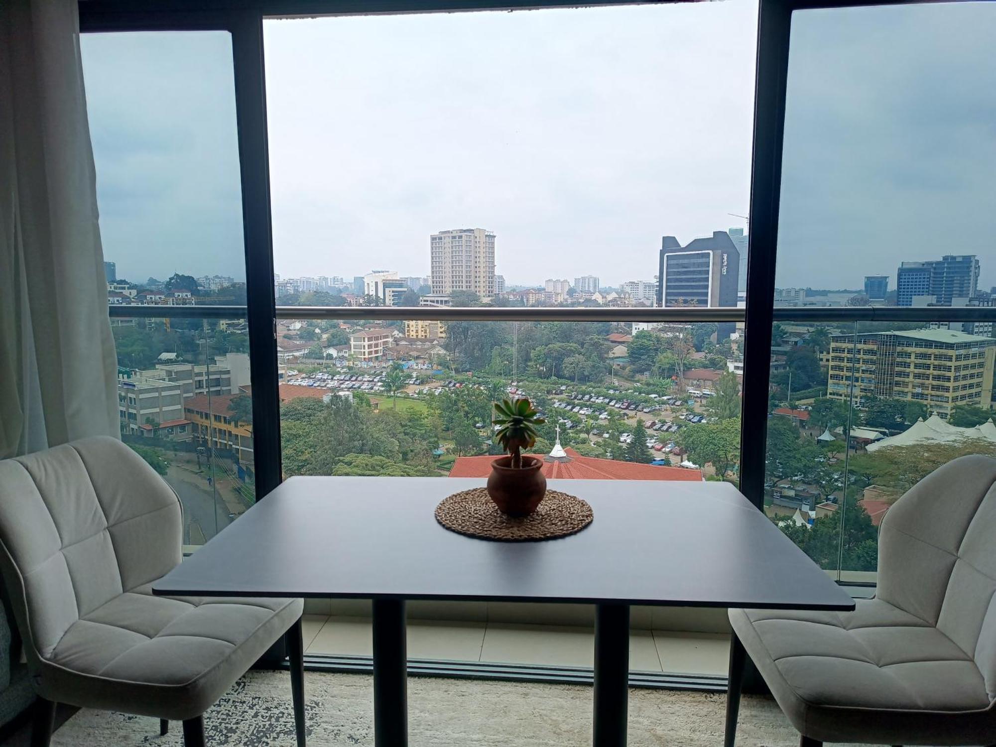 Apartment Cozy 2bed In The Heart Of