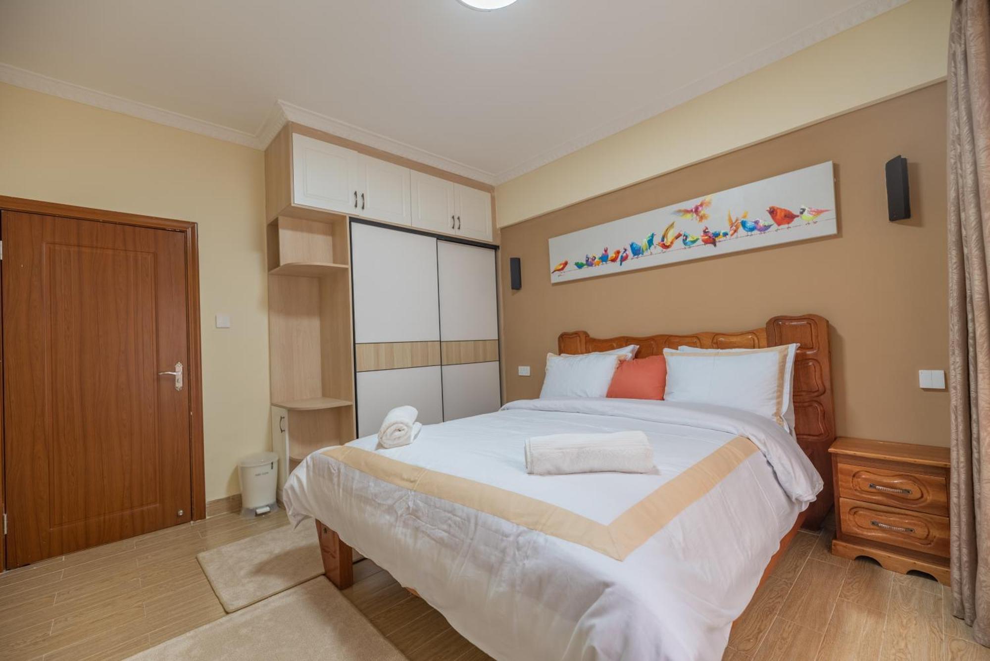 Exquisite With Free Parking Gym And Pool Apartment *