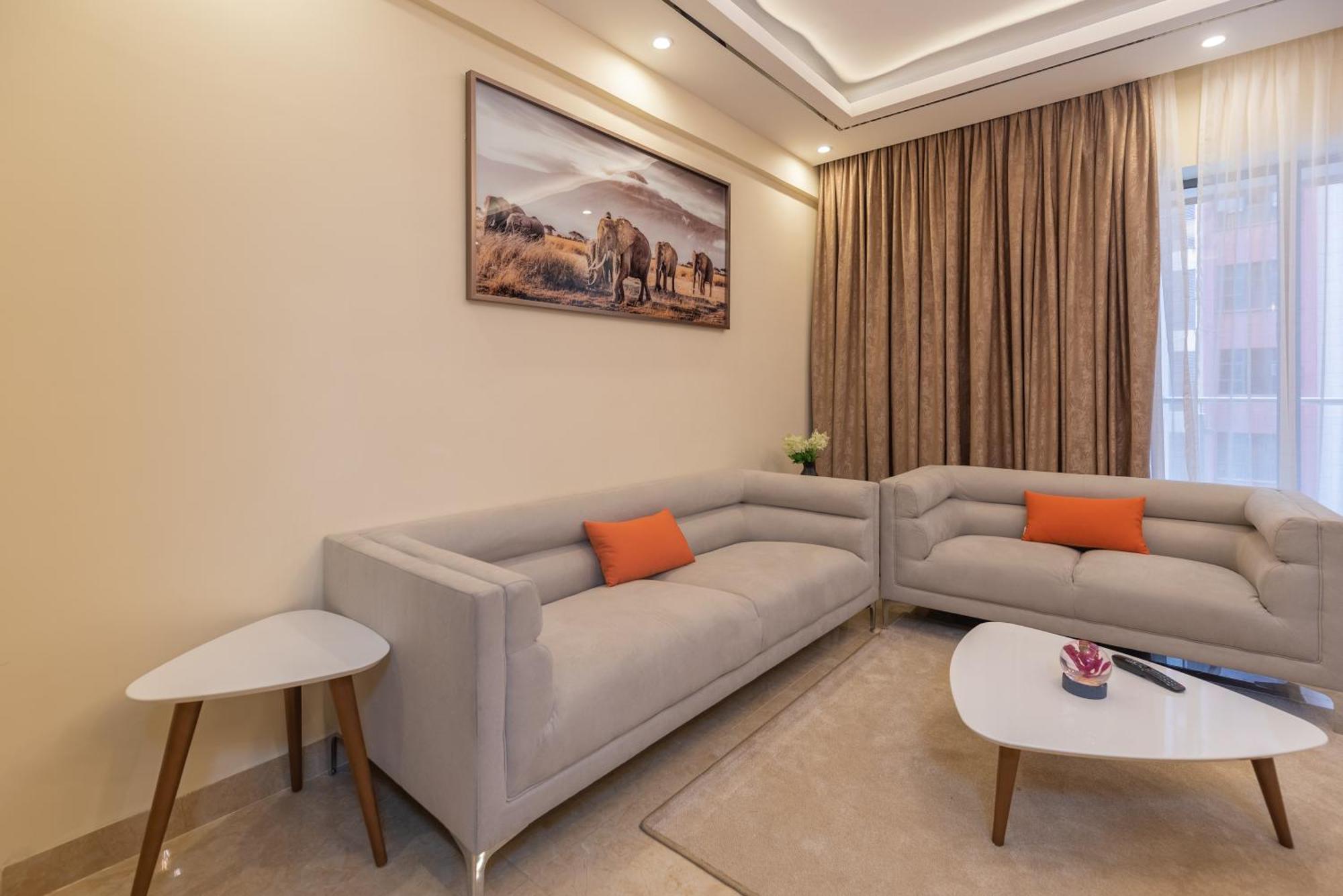 Apartment Exquisite With Free Parking Gym And Pool *