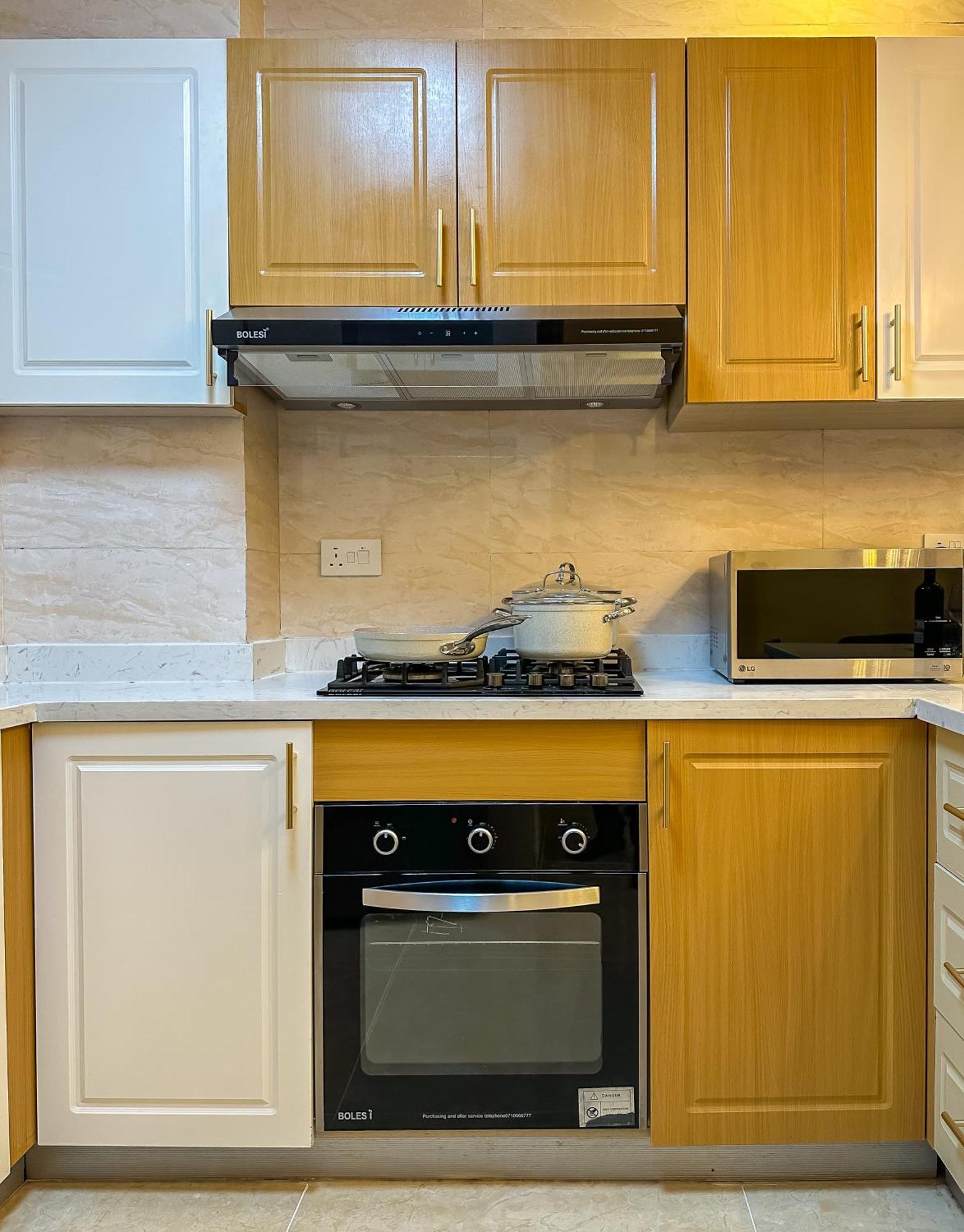 Apartment Exquisite With Free Parking Gym And Pool