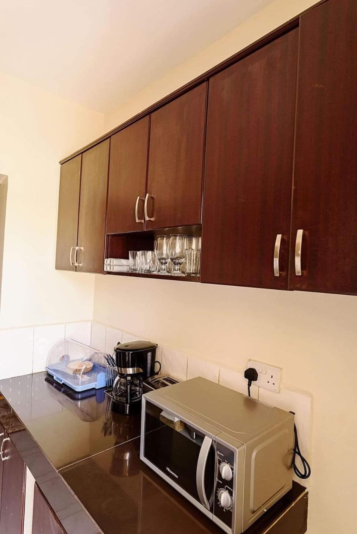 Apartment 2 Bedroom Short And Long-term *