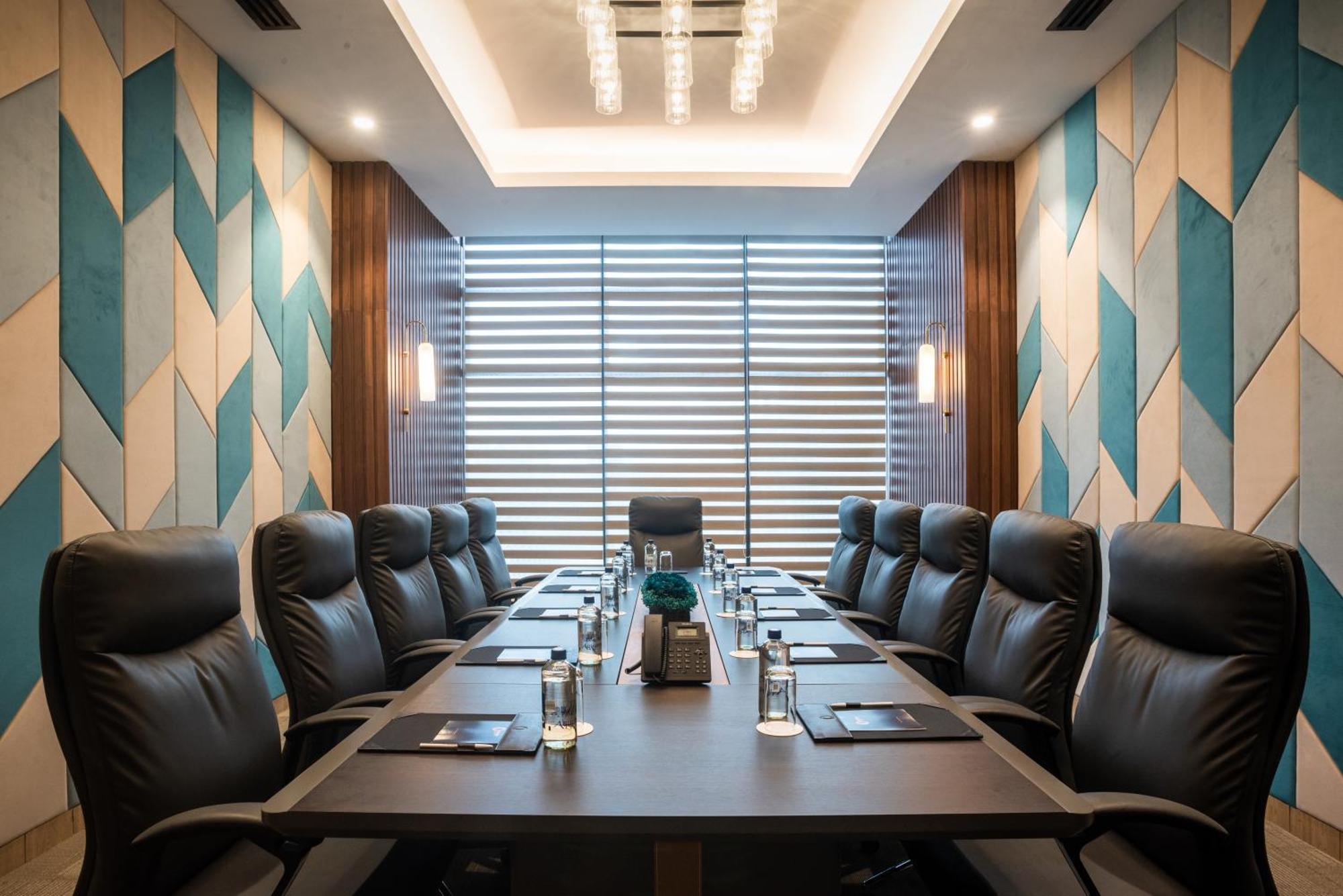 Hotel Okash Boutique 4*