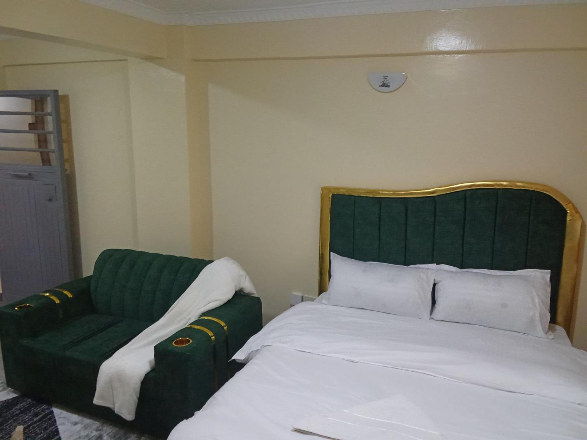 Apartment Crown Z Towers *