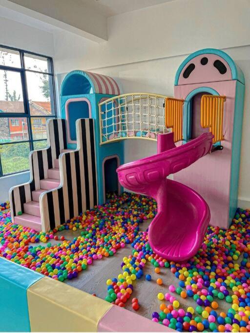 Brand New Cozy 2br With Heated Pool&gym Apartment *