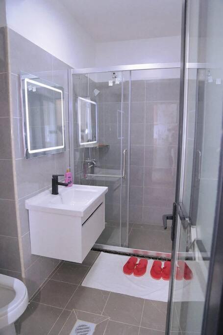 Apartment Cozy One Bedroom With Study At Valley Heights *