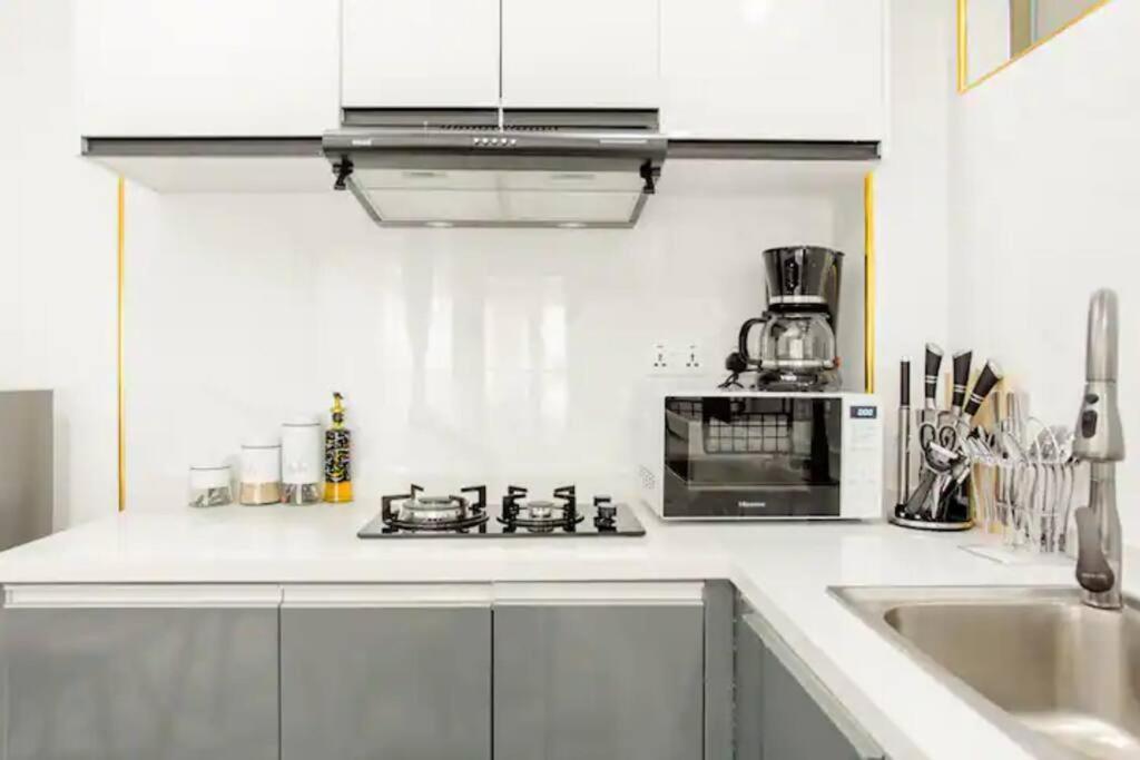 Cozy 1 Bedroom Gold Park Homes, Yaya Center *