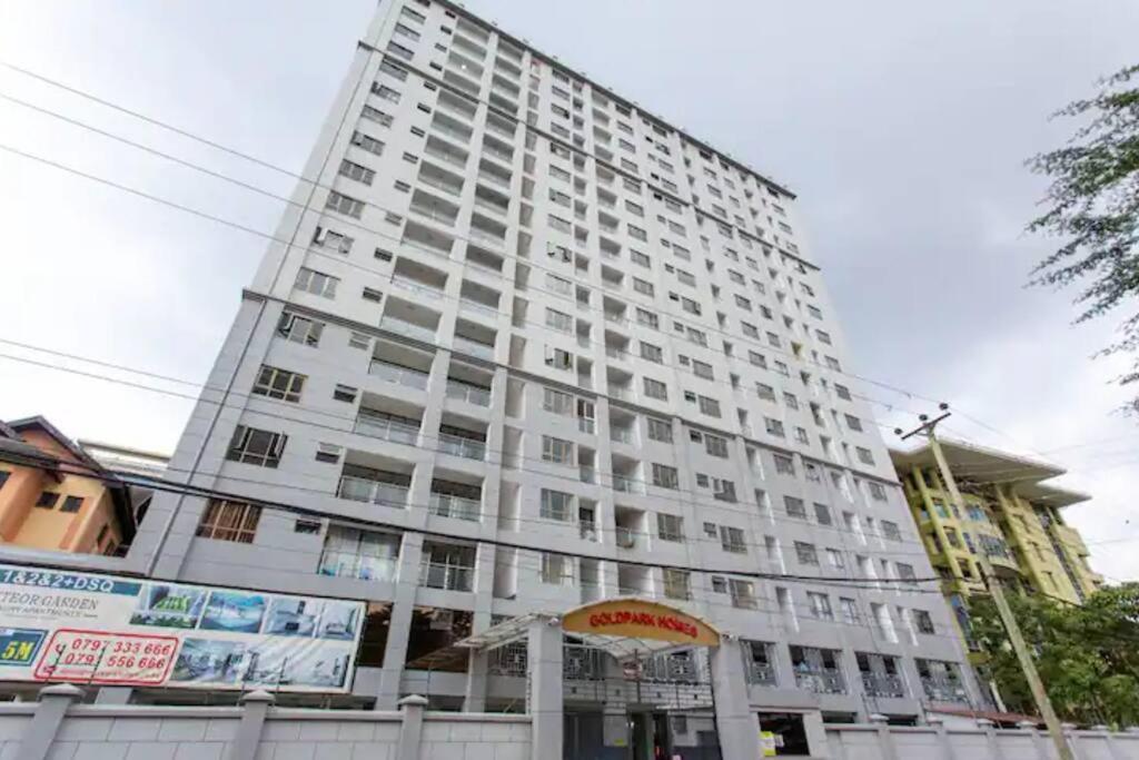 Apartment Cozy 1 Bedroom Gold Park Homes, Yaya Center *