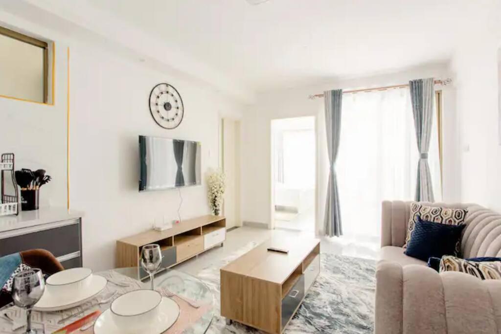 Apartment Cozy 1 Bedroom Gold Park Homes, Yaya Center *