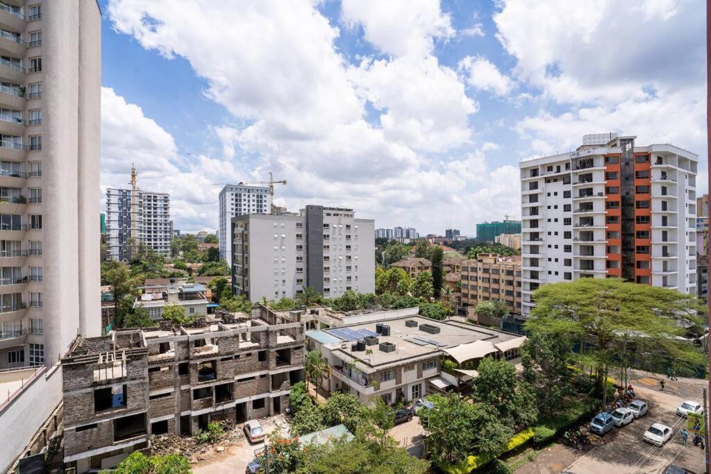 Smarthomes In Kilimani, Yaya Center With Gym Apartment