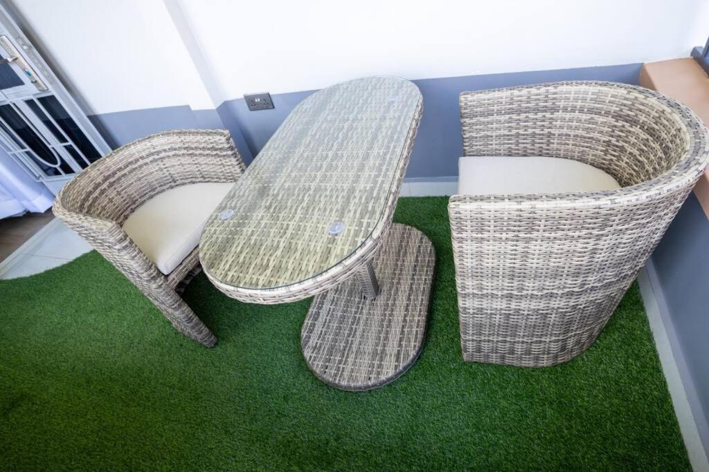 Executive 2br Penthouse Near Sarit Mall Westlands, Next To Movenpick * Nairobi