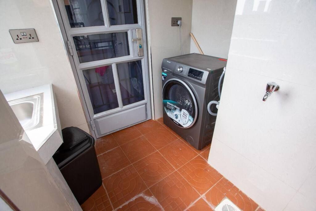 Executive 2br Penthouse Near Sarit Mall Westlands, Next To Movenpick *