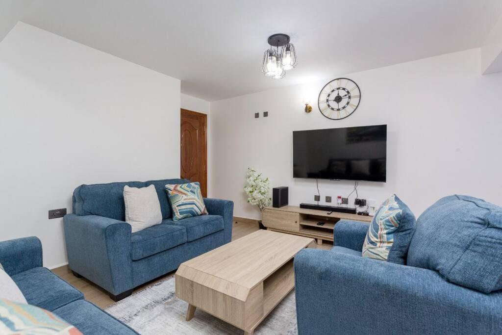Executive 2br Penthouse Near Sarit Mall Westlands, Next To Movenpick Nairobi