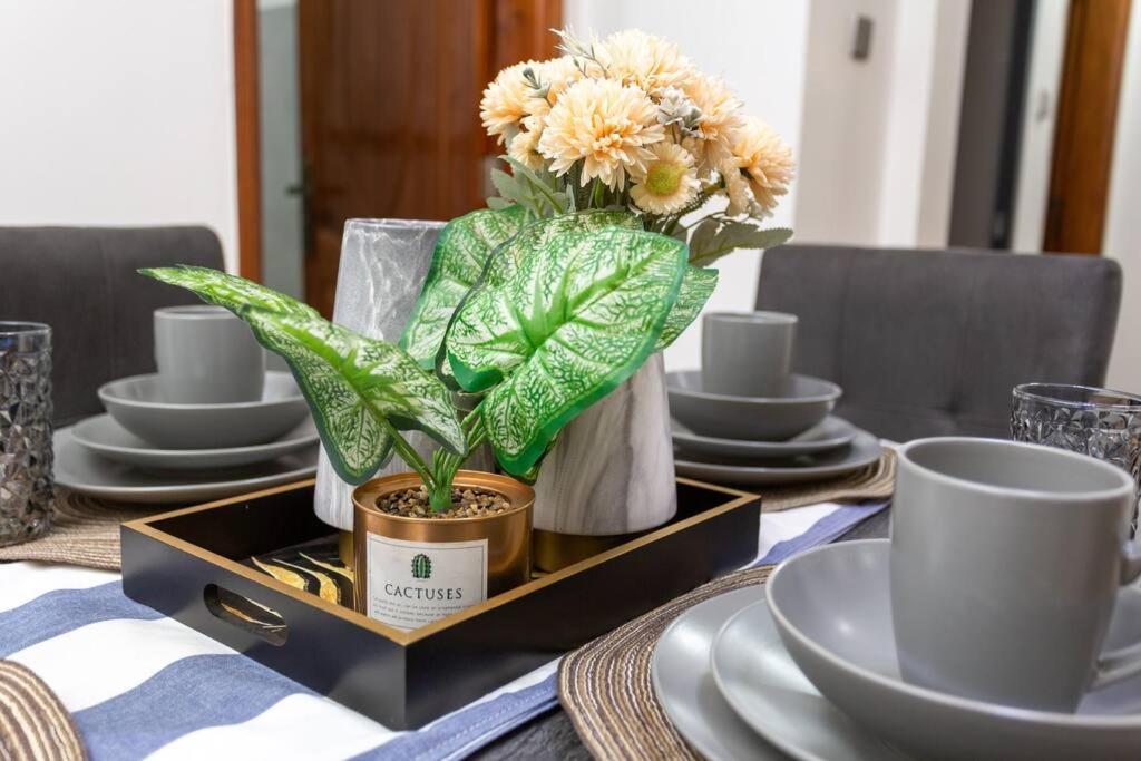 Executive 2br Penthouse Near Sarit Mall Westlands, Next To Movenpick * Nairobi