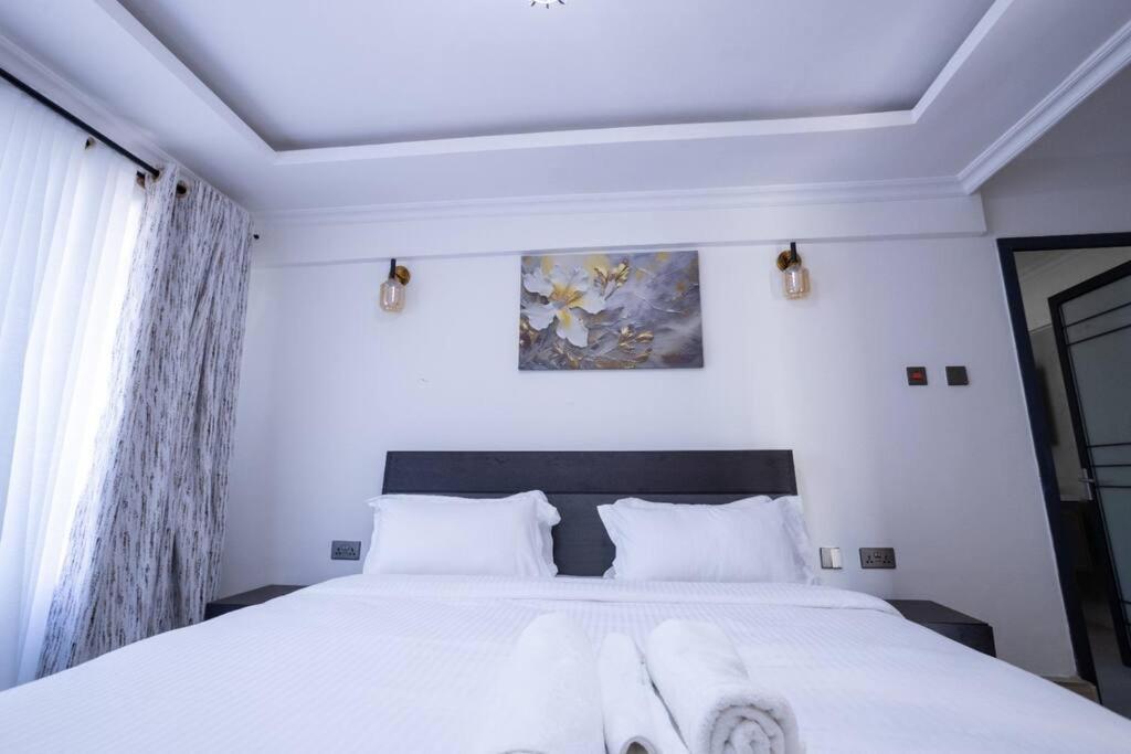 Executive 2br Penthouse Near Sarit Mall Westlands, Next To Movenpick * Nairobi