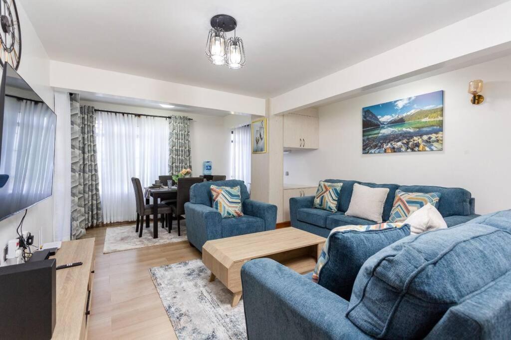 Executive 2br Penthouse Near Sarit Mall Westlands, Next To Movenpick Apartment