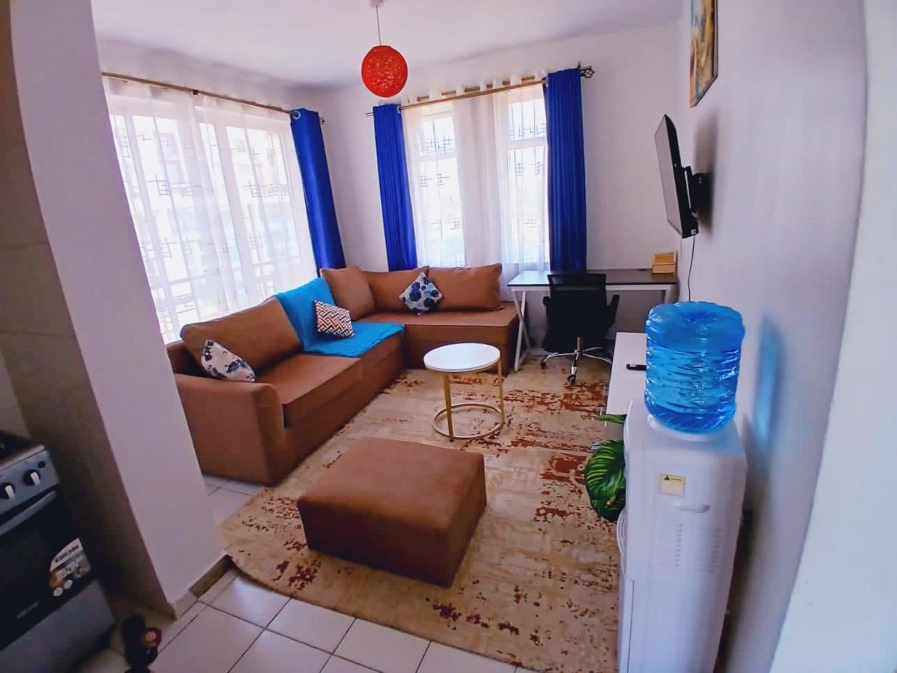 Apartment Ruby Homes - 1 Bedroom Racecourse Gardens *
