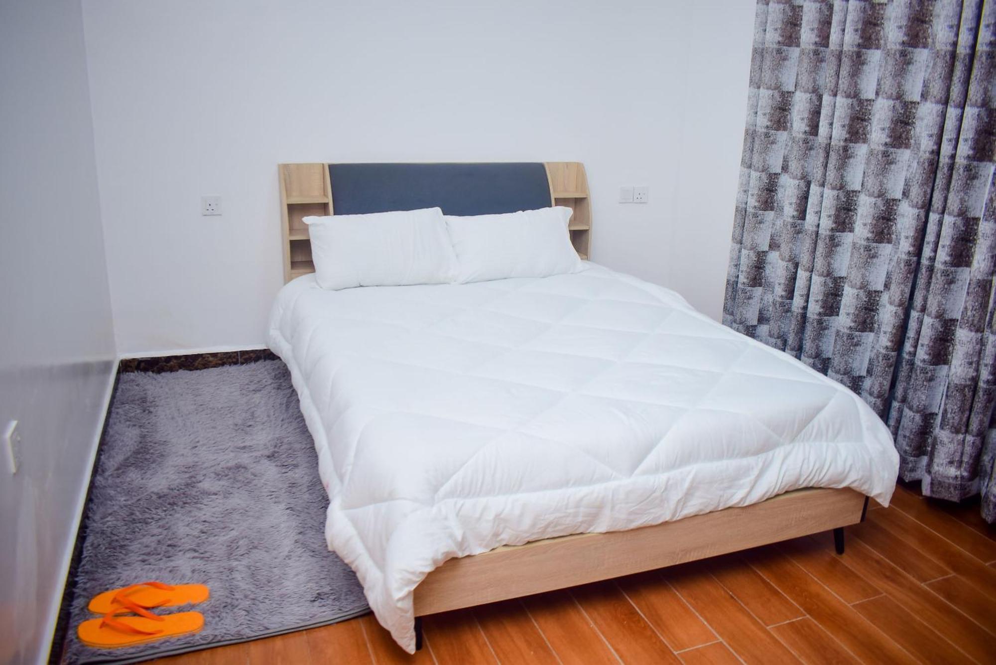 2br In Kilimani Apartment