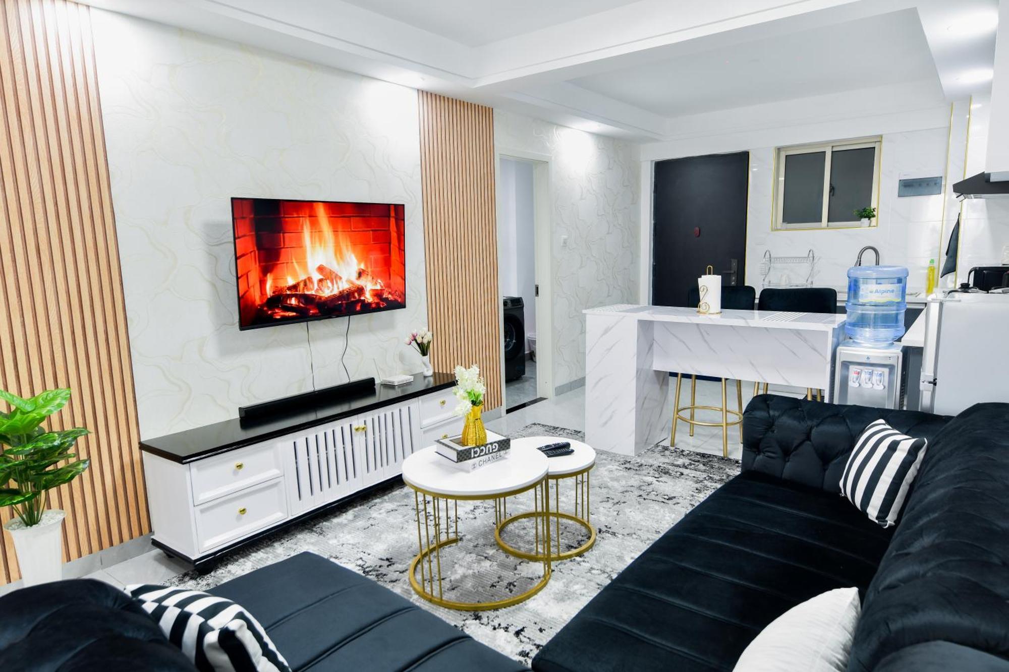 Meg's Serenity _kilimani Apartment *