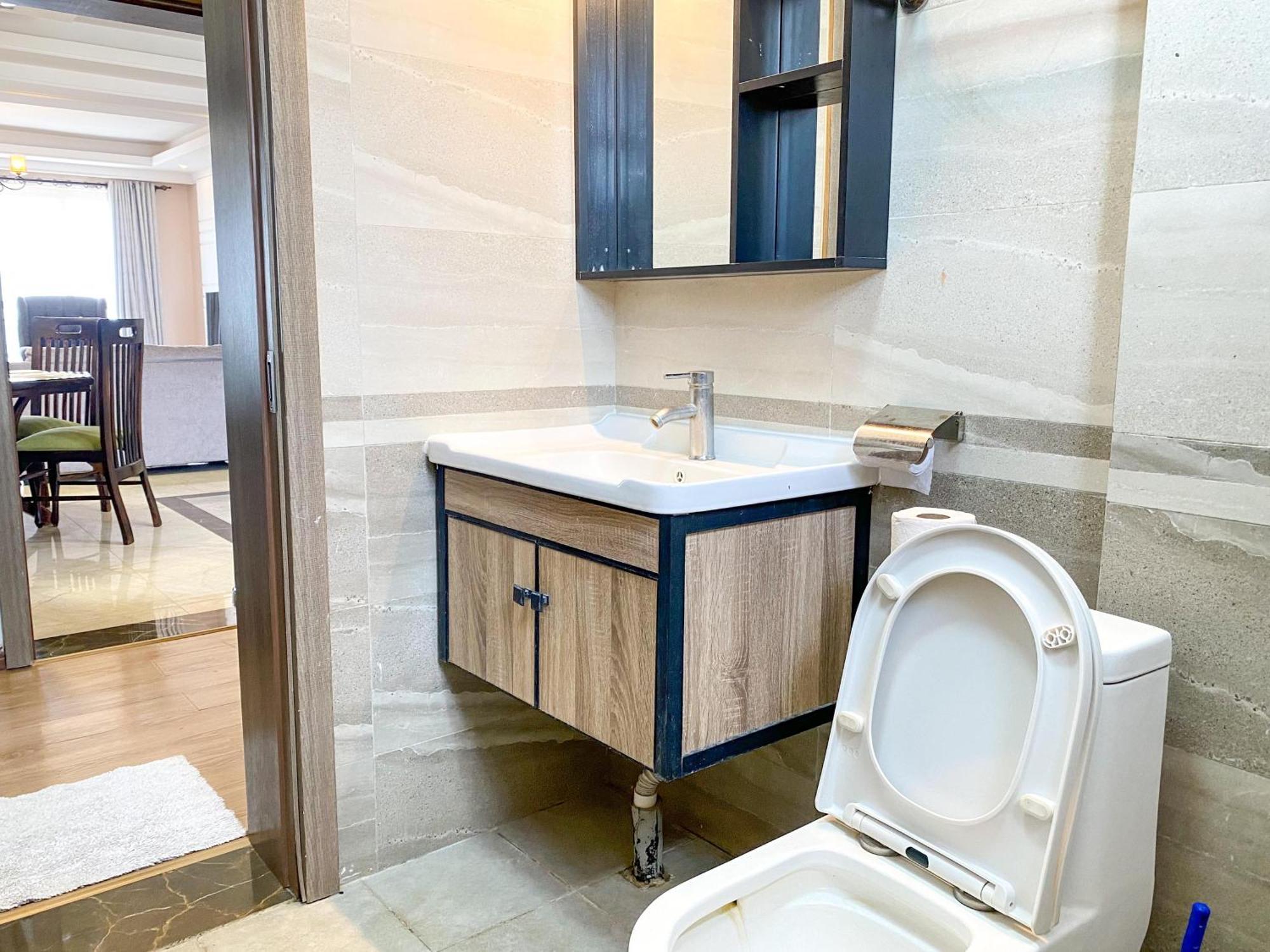 Vesta C06 3br Apartment *