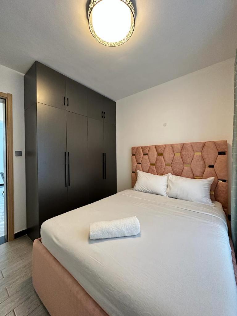 Staroot Residency Kilimani 2bedroom *