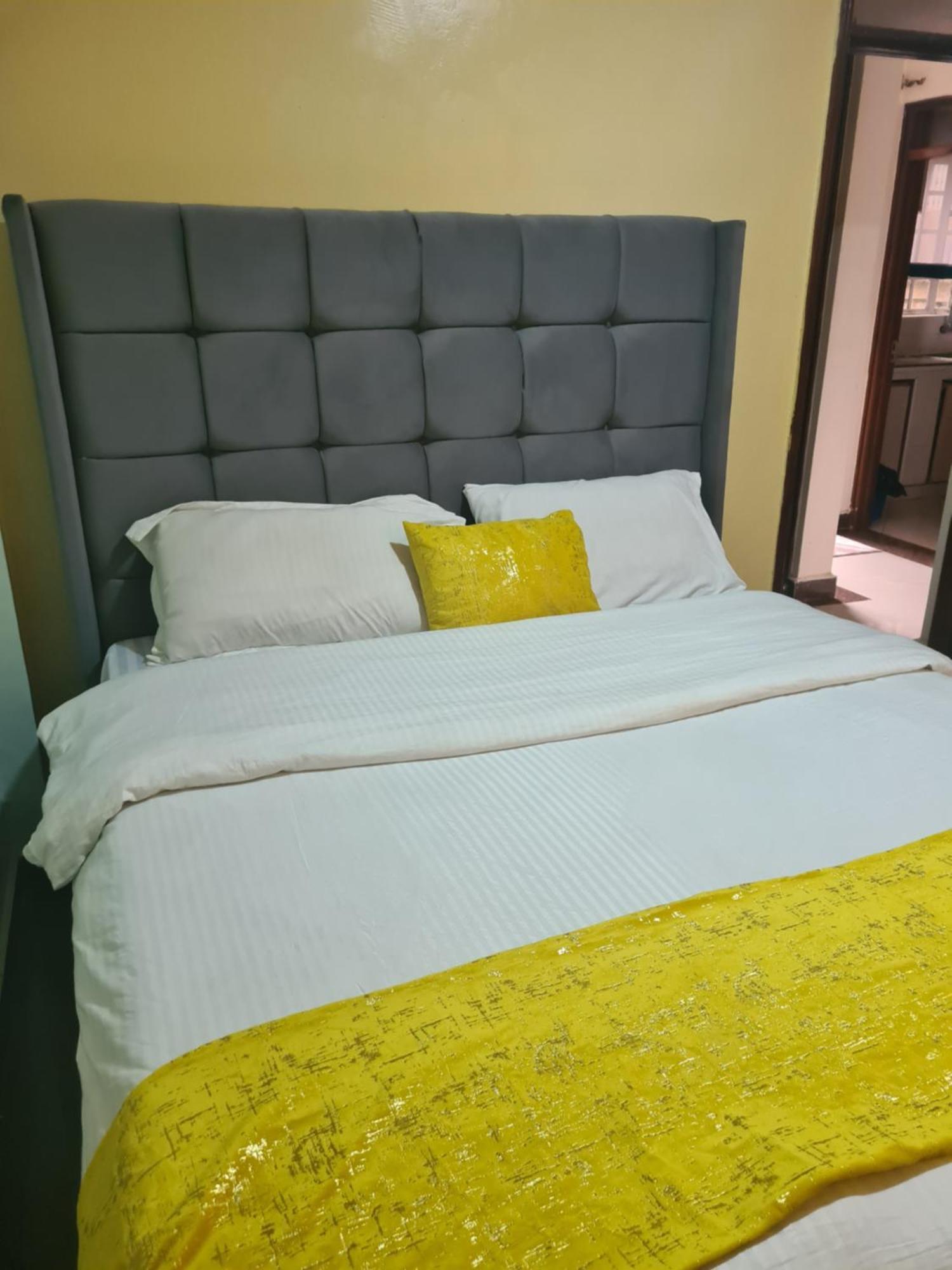Modern 1 Bedroom With Free Parking Apartment Nairobi