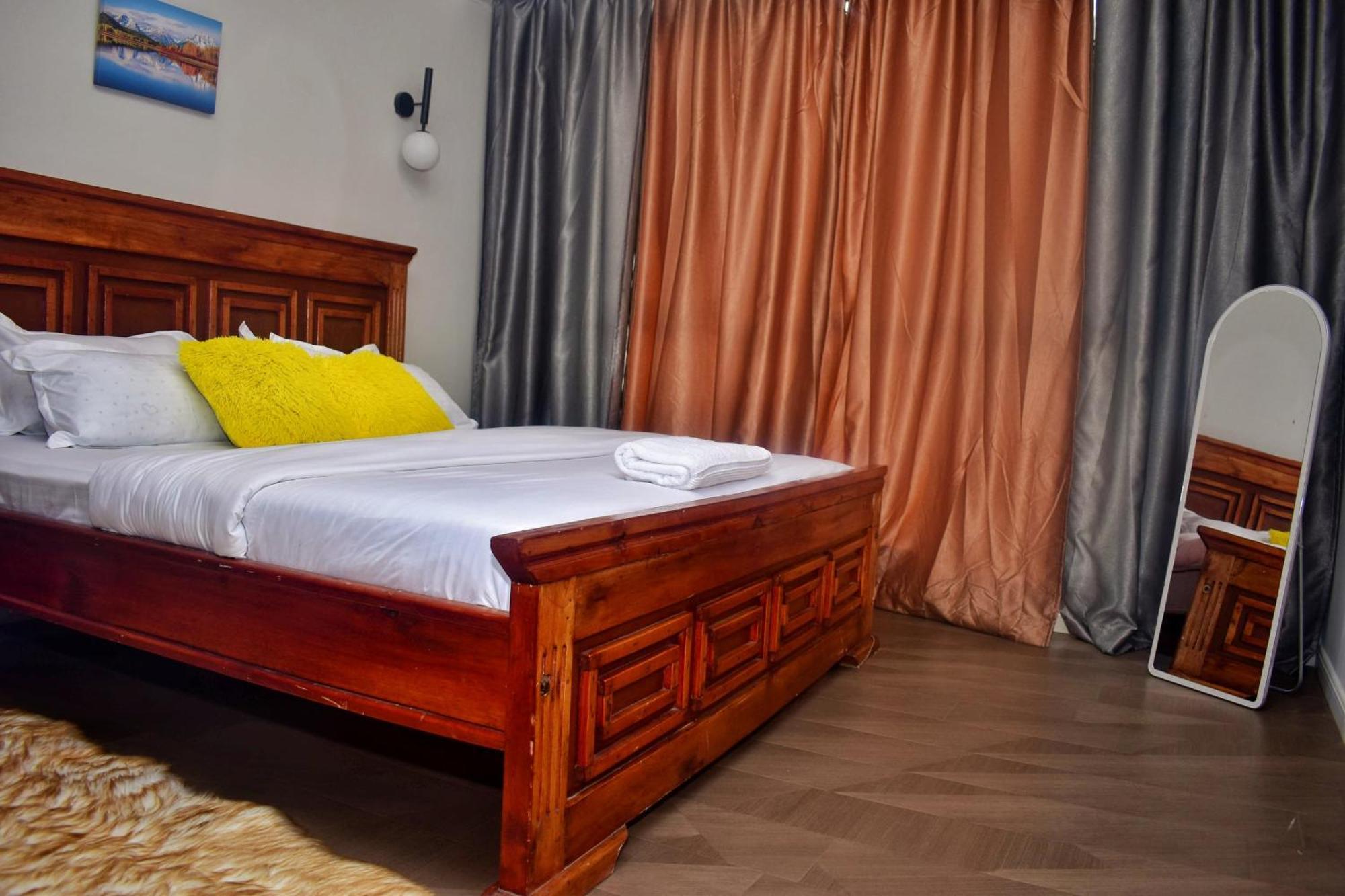 Loft Near Jkia Apartment