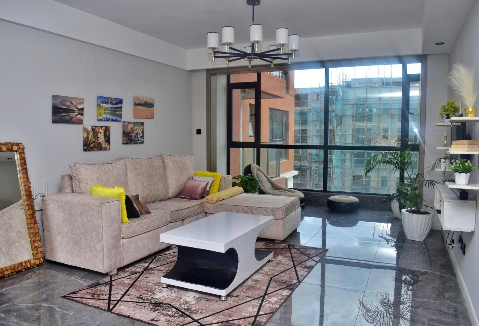 Loft Near Jkia Apartment