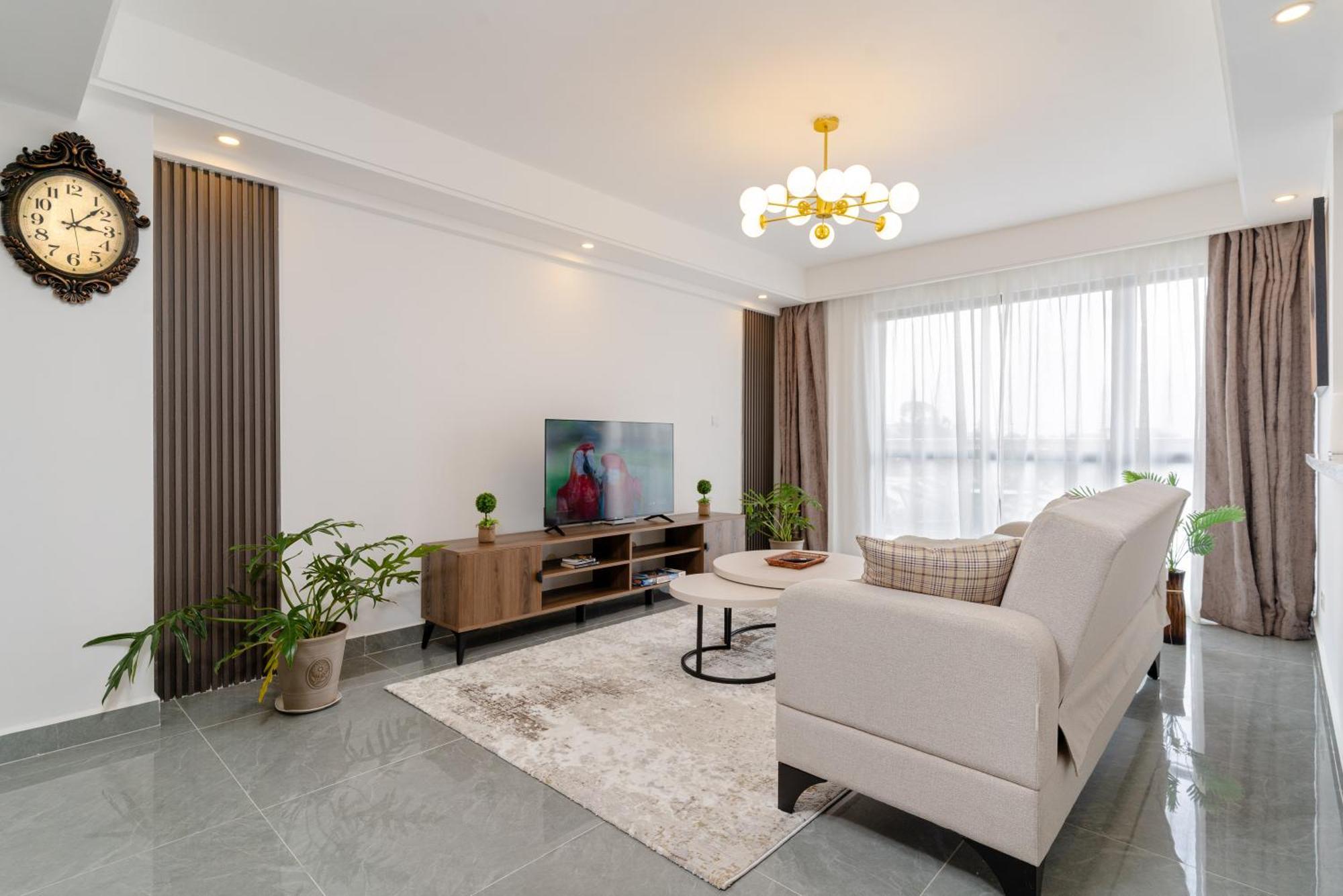 Apartment Airy With Gym, Stunning View At Riverside *