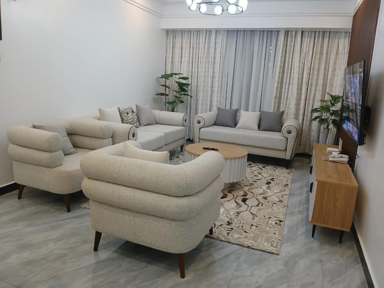 Apartment Ethan Homes *