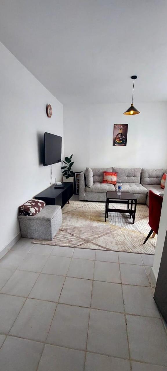 Cosy 1 Bedroom With 2 Tvs Nairobi