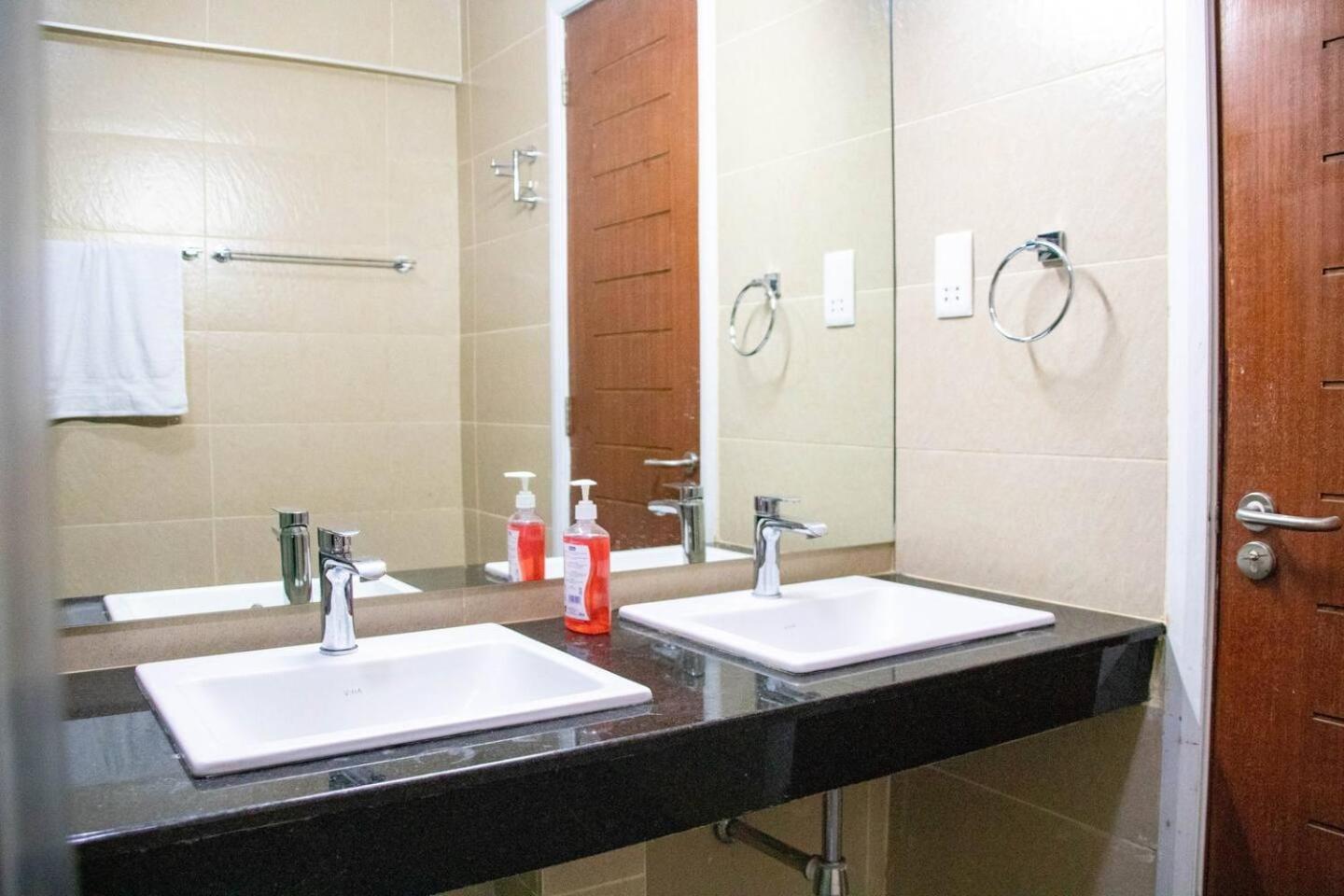 Un Accredited 2br3bedspoolgymfullpower Backup70inchtv * Nairobi