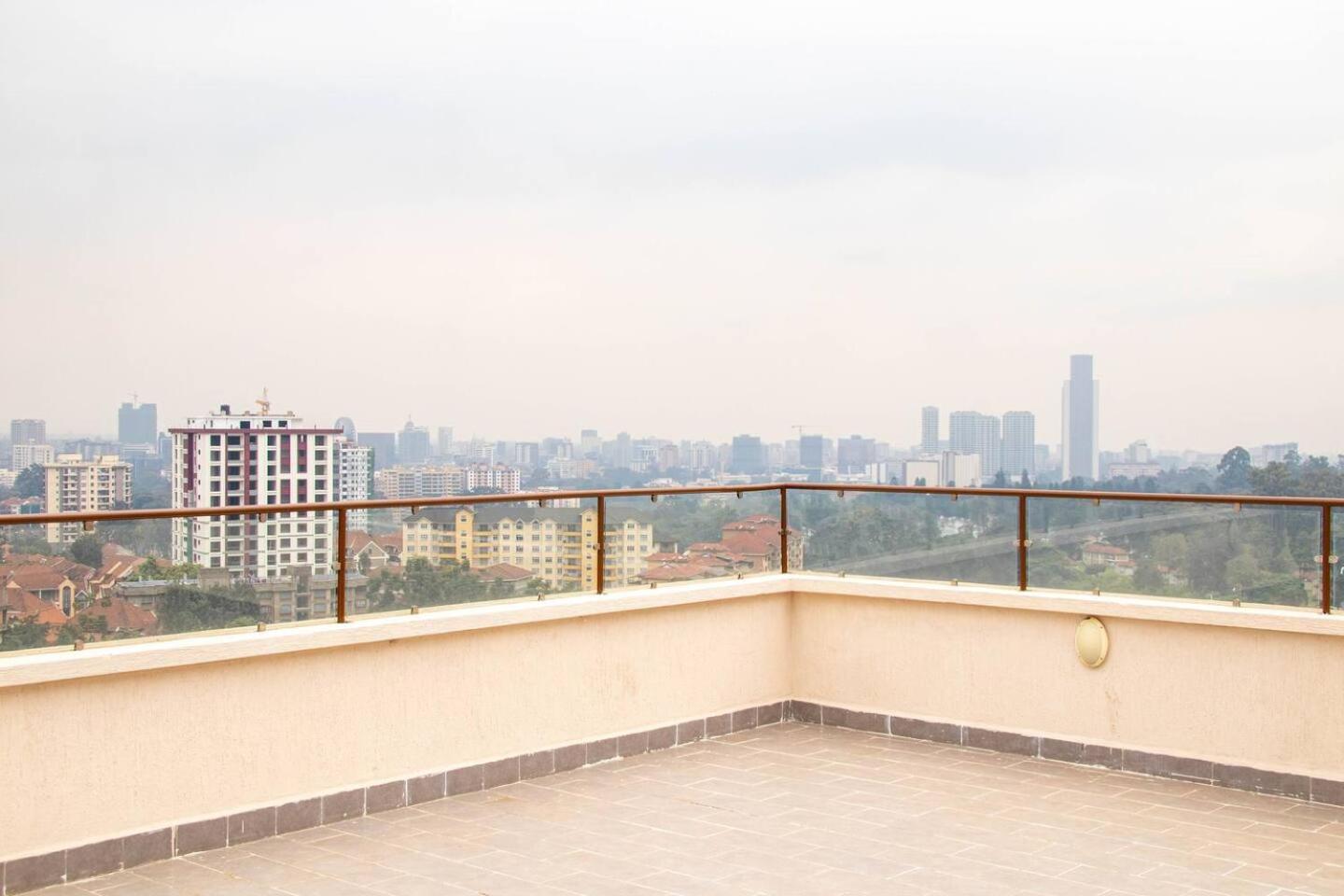 Apartment Un Accredited 2br3bedspoolgymfullpower Backup70inchtv *