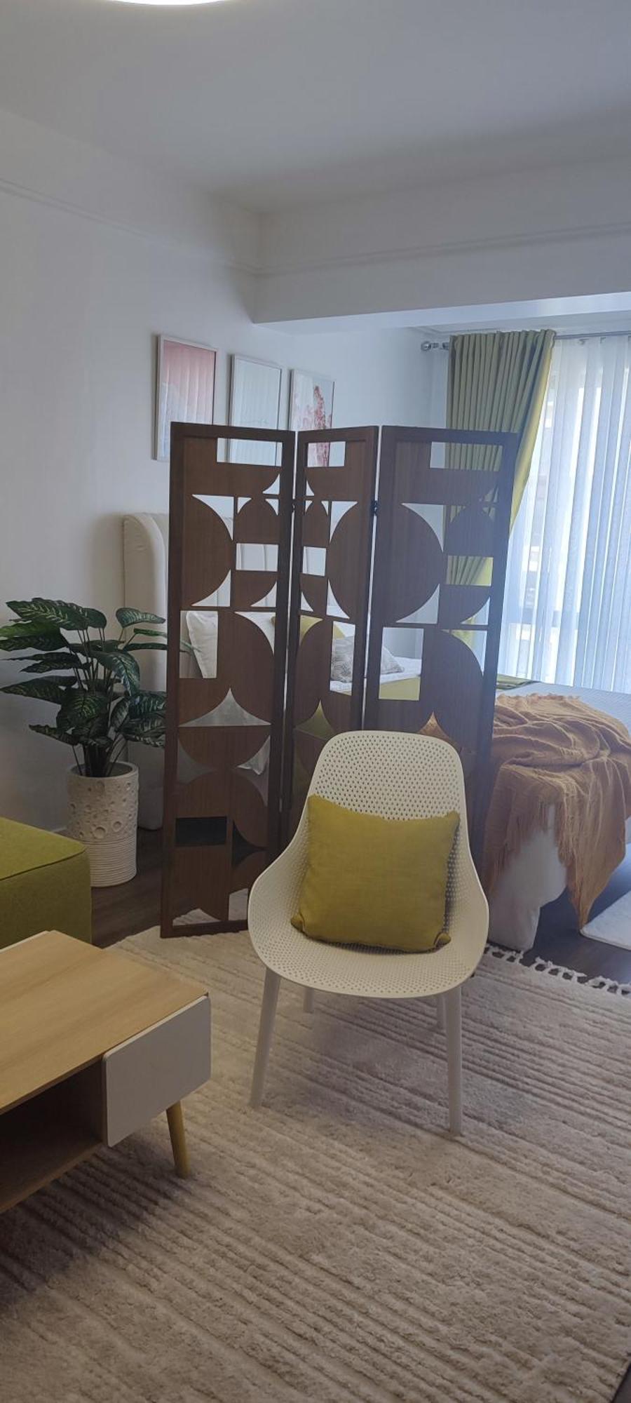 Home's By Grewal, Apartment