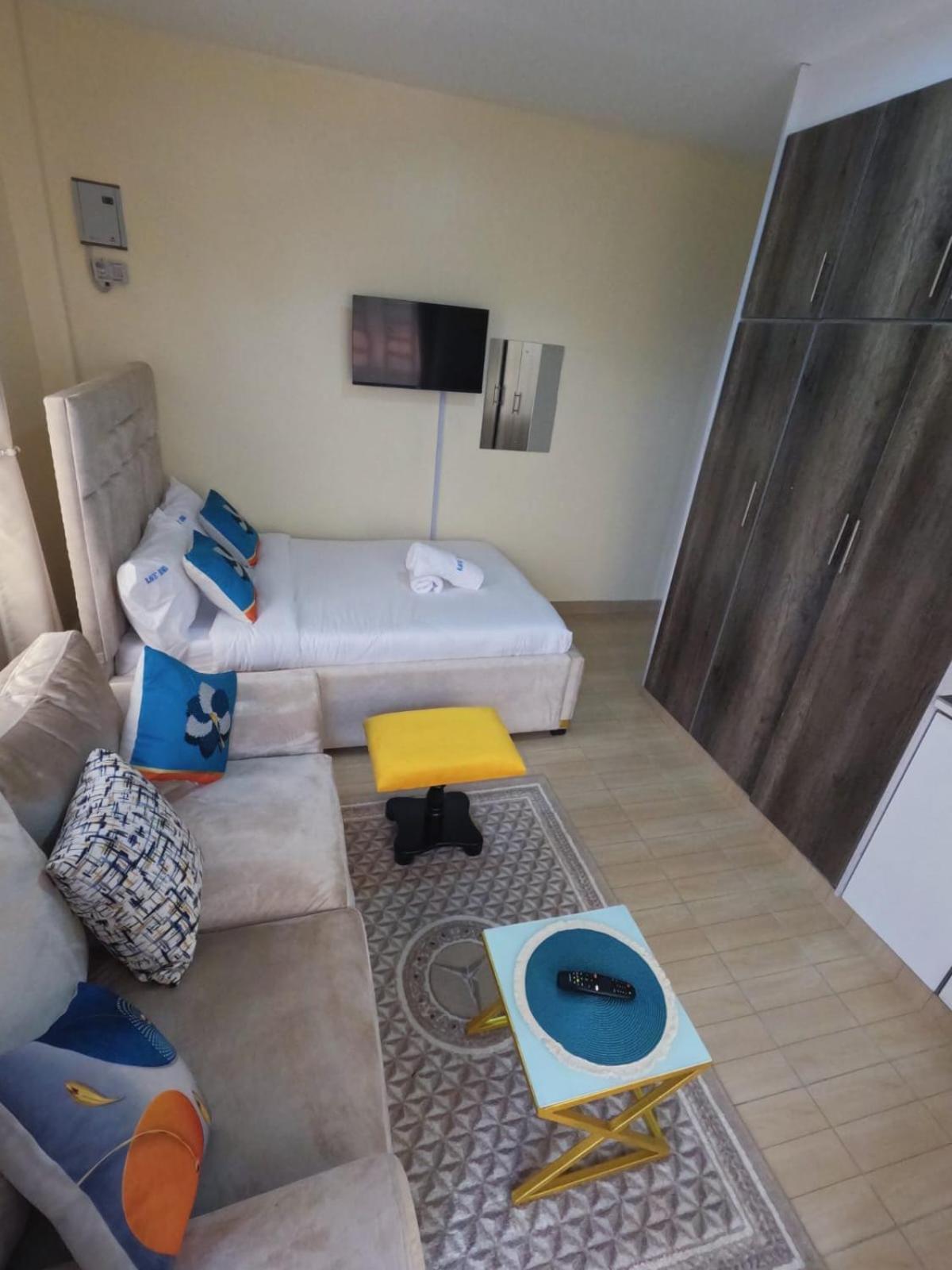 Ravic Homes Studio