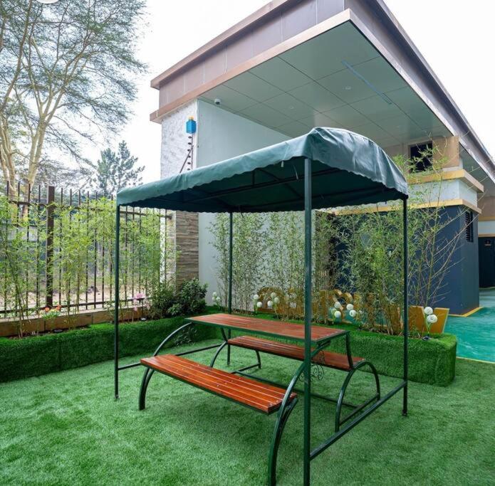Executive 2br Kileleshwa Gym Andpool Apartment Nairobi