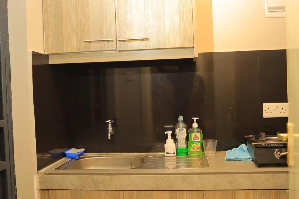 Convenient Cozy Spot Near Airport Apartment Nairobi