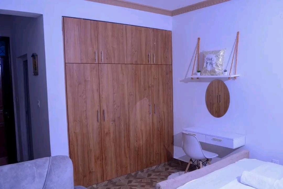 Apartment Universal Near Jkia *