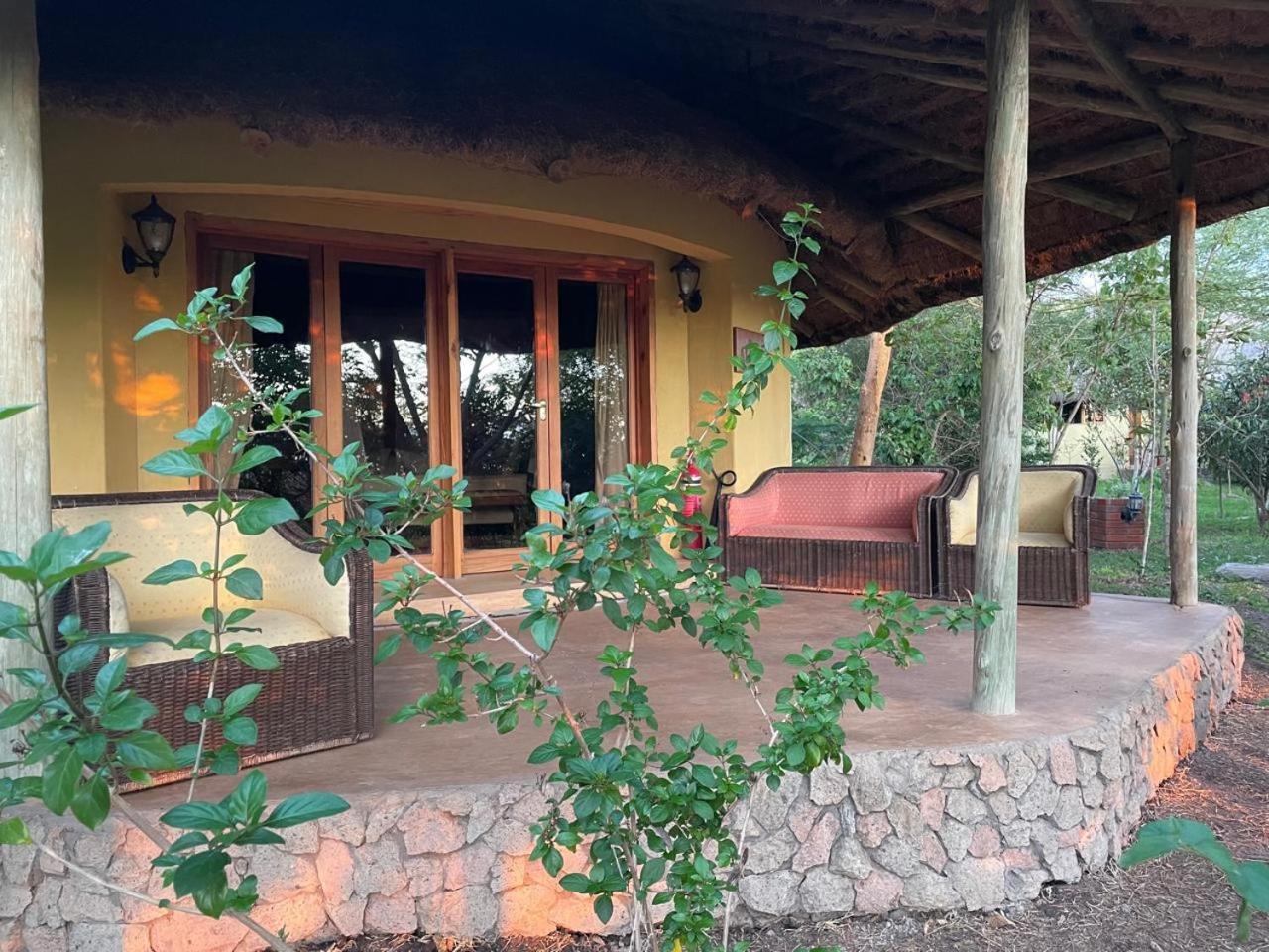 Chalet Nzuri House *