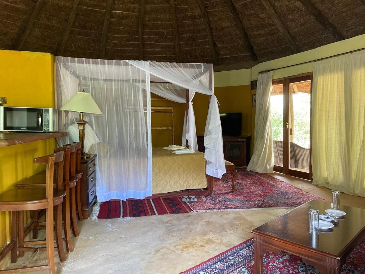 Chalet Nzuri House