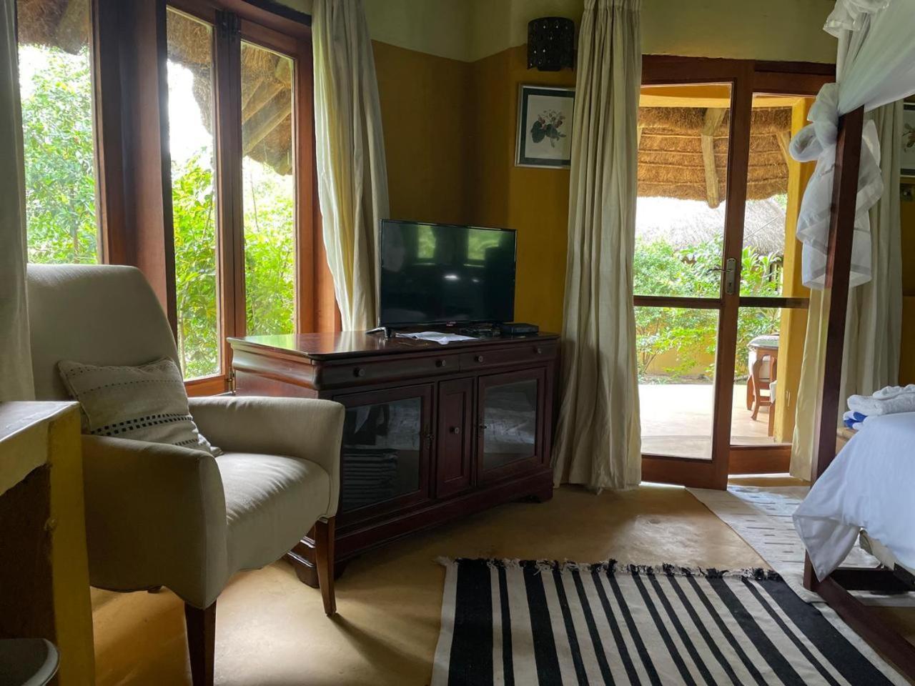 Nzuri House *