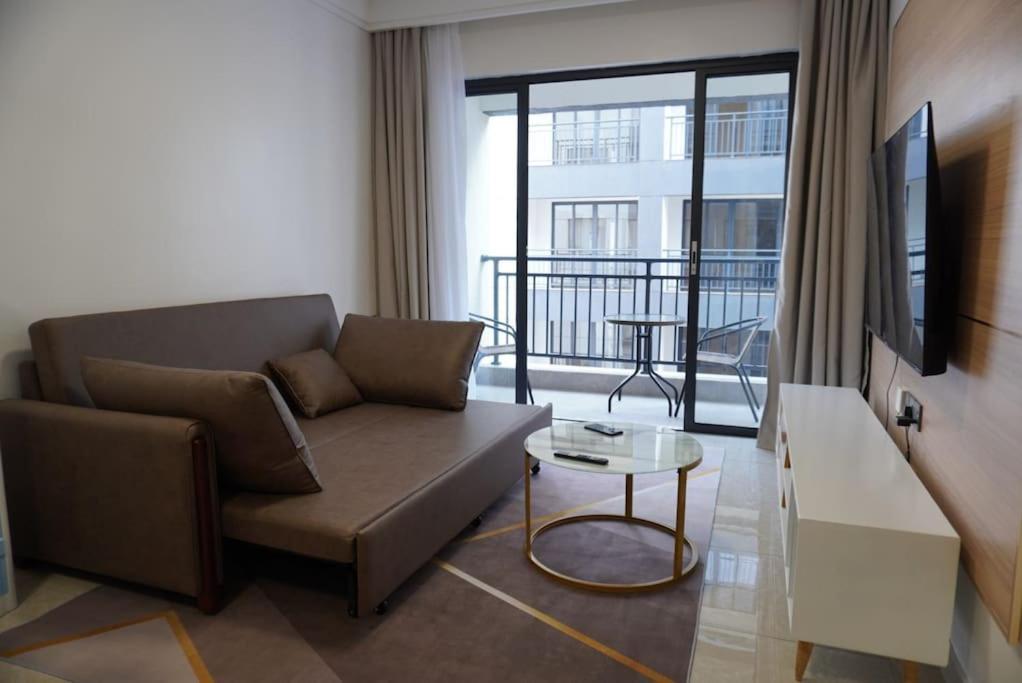Apartment Ruaka With A Swimming Pool *