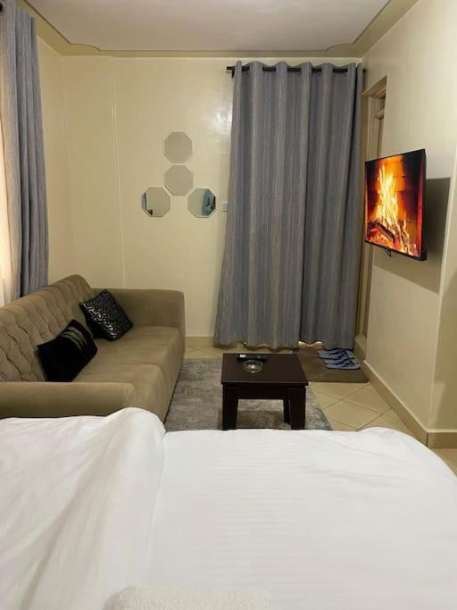 Spacious In South B Nearby Mombasa Road Apartment *