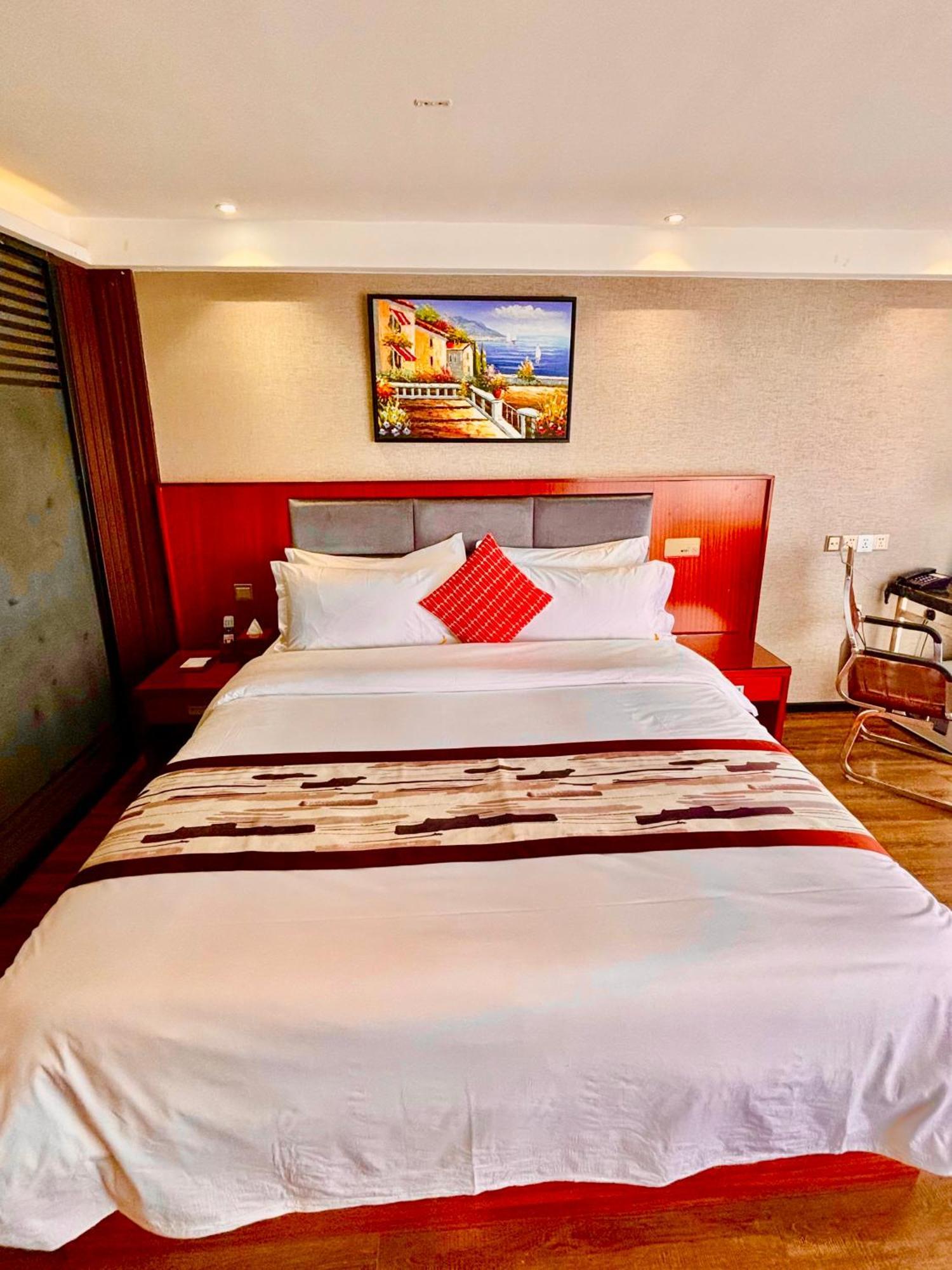 Swiss Lenana Mount 4*