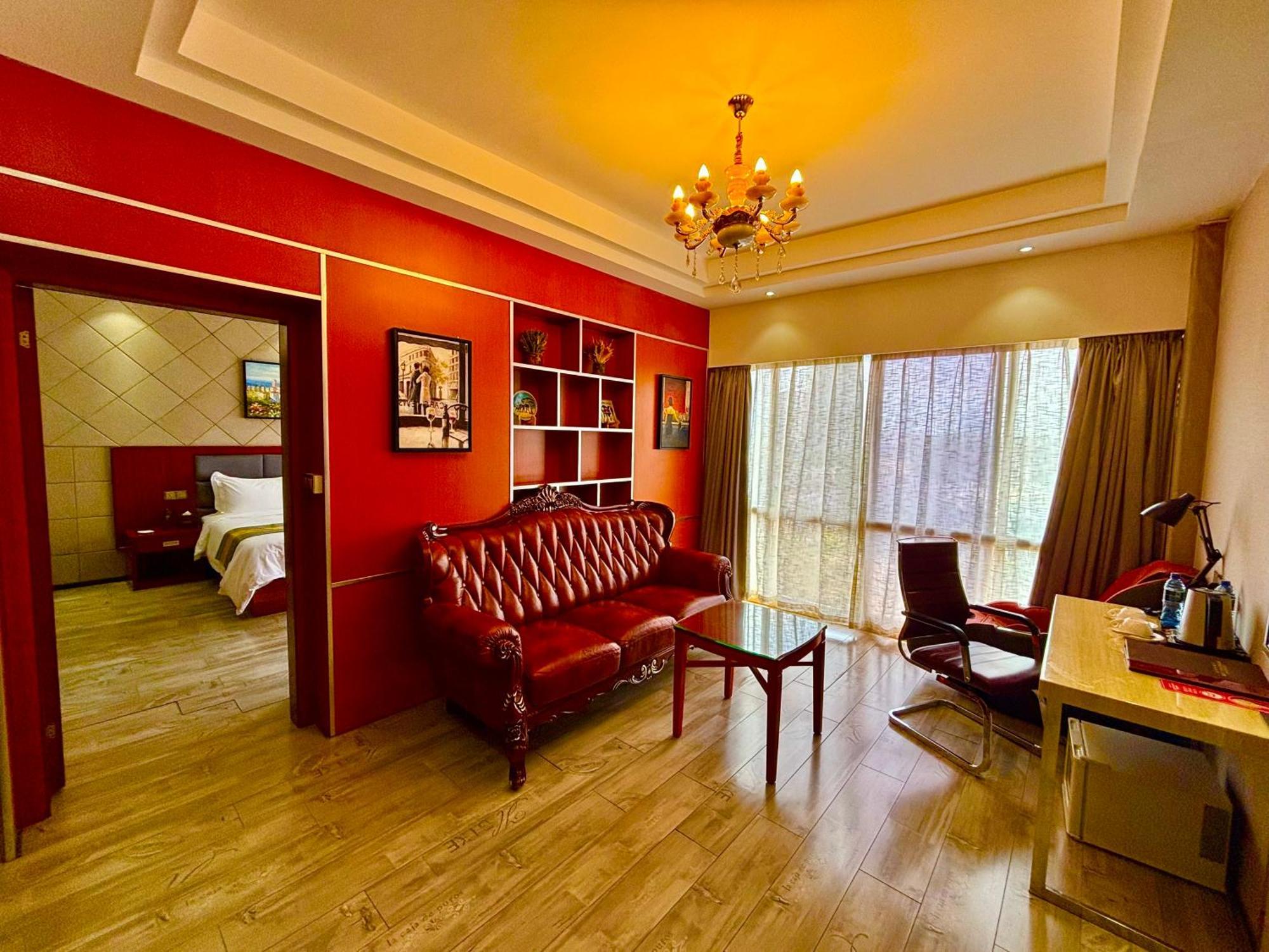 Swiss Lenana Mount Hotel 4*